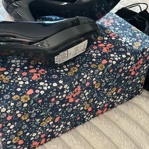 NWOB - Authentic - Chanel Vintage Interlocking CC Pumps Size 40 - Picture 7 of 11